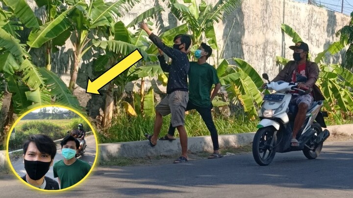 PRANK SELFIE SAMA ORANG LEWAT *part 2* | PRANK INDONESIA