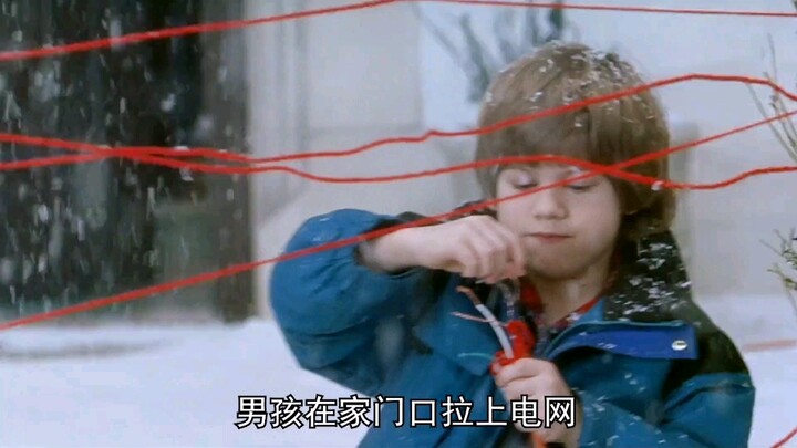 Bốn đặc vụ đến nhà cậu bé, xem cậu phản công thế nào!