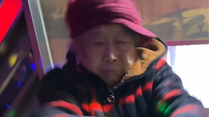 Lelah itu adalah kebohongan nenek...