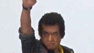 Takeo Hongo, pendiri Kamen Rider, seorang gangster tua dari Showa, satu-satunya Kamen Rider yang men