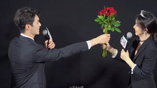 Xu Kai and Tan Songyun recreate romantic scene: "Will you marry me?"