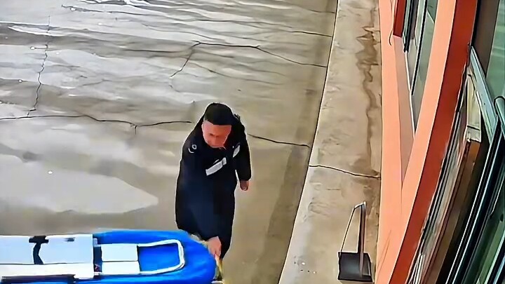 "بماذا يفكر الجد؟"