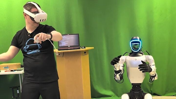 UnitreeG1_WorldOfVR_Shorts3