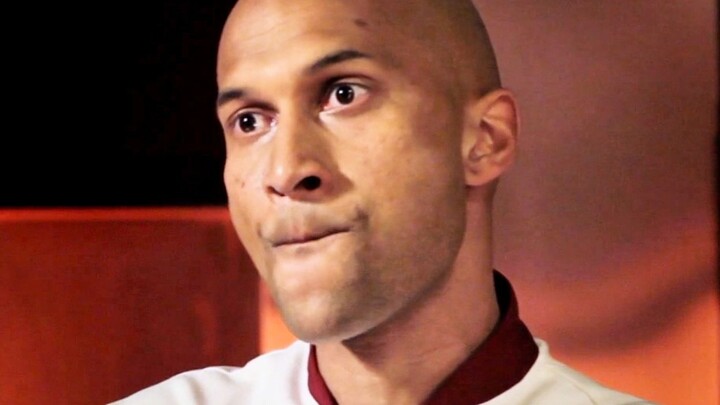 The iconic scene between Ji and Peel~