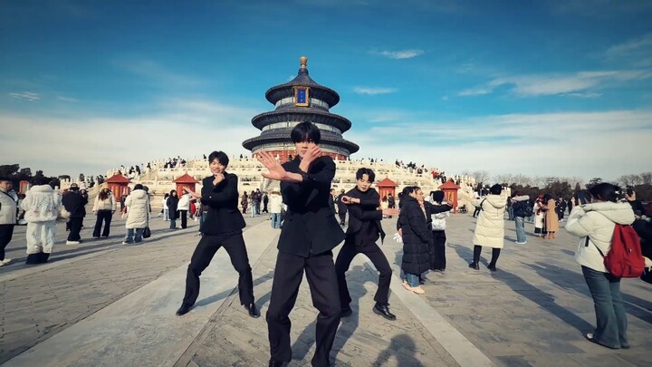 แผ่นดินจีนอันกว้างใหญ่ผู้คนนับล้าน อารยธรรมอันเกรียงไกรแผ่ขยายไปทั่วสี่เก้าเมือง