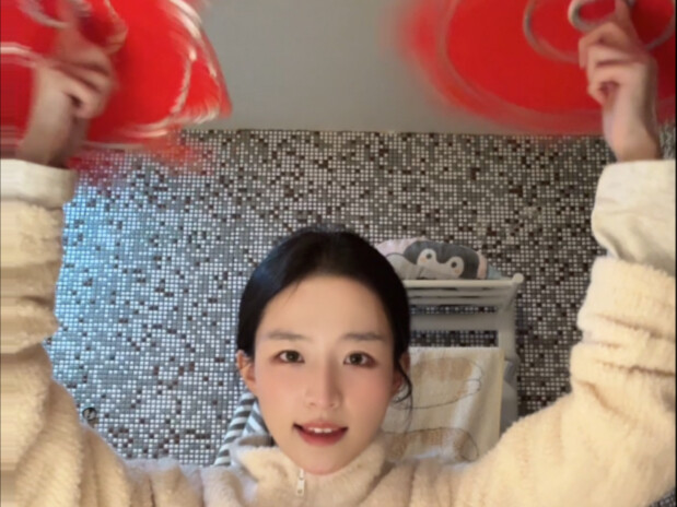 Daftar Lagu Keren 2025 yang Bikin Otakmu Terhipnotis (Sebenarnya Aku Pengen Nyanyiin)