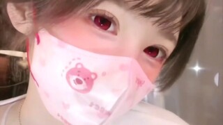 "Cô gái dễ thương"