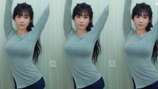 610是蛋宝蓝色牛仔裤跳BLACKPINK舞蹈