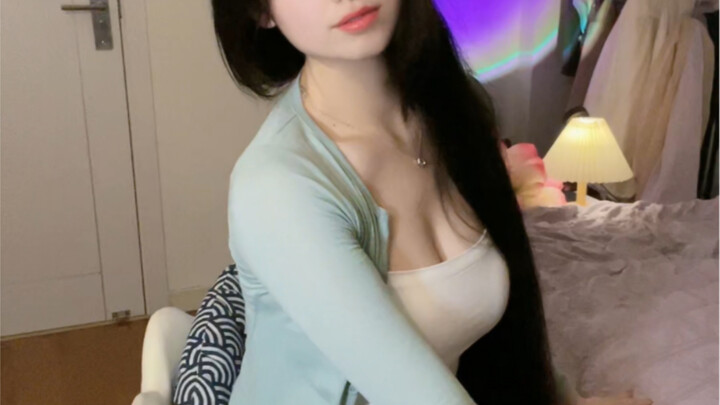 في هذا الجو البارد جدًا، هيا نستمتع معًا بآيس كريم الحب الساخن