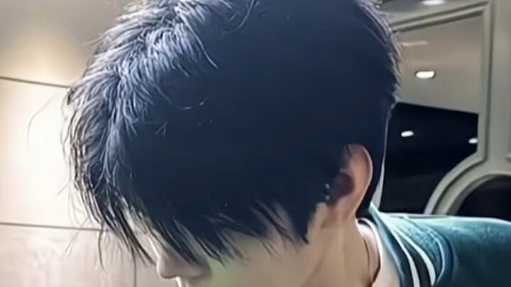 หนุ่มหล่อ