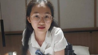 可爱的眼镜娘35