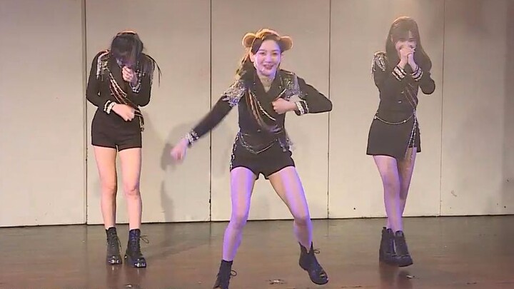 【花花点赞】青总六亲不认式步伐笑趴速闪！