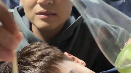 Friends, just keep it simple and dig into some lamb head—pour on the sauce!