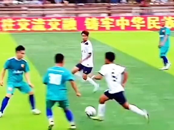 สิบประตูเด็ดจากเกมฟุตบอลหมู่บ้านกุ้ยโจวในใจของบรรณาธิการ แล้วในนั้นมีประตูยอดเยี่ยมในใจคุณหรือเปล่า?