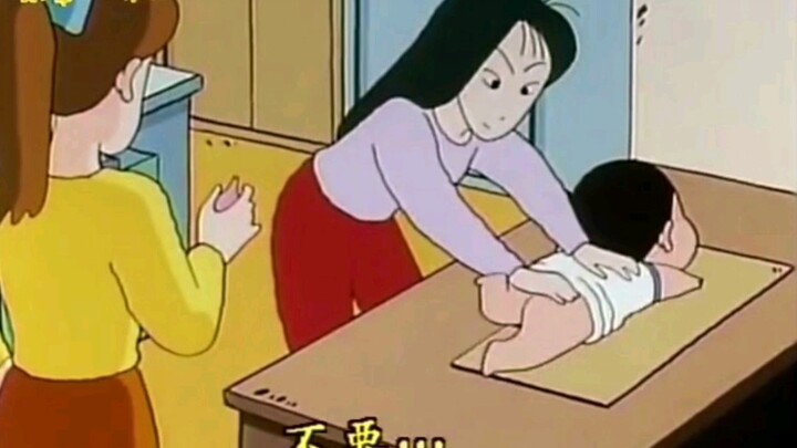 蜡笔小新：肚子好痛痛哦！不要打我哇！