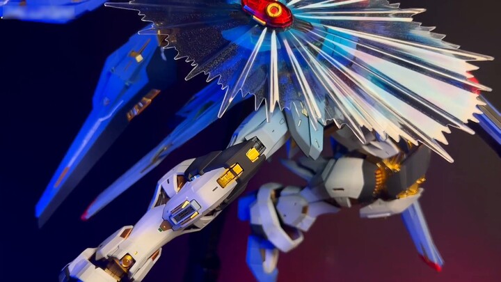 Bandai MGEX Freedom Gundam Perakitan cat semprot selama 2 menit, tampilan cepat kerangka emas, perfo