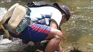 cast netting in Nepal | Himalayan trout fishing with Handmade cast net |
