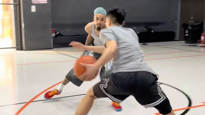 When your opponent is a great jumper, try this move of mine.