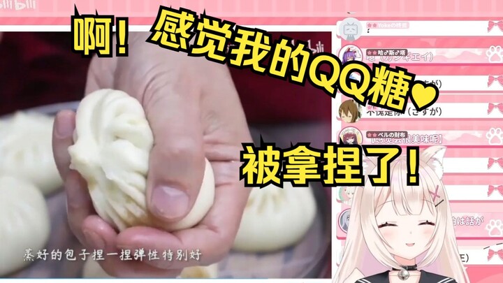 Teacher Hu Po watches Pinuo Wang expertly handle the meat sauce packet, seemingly right there with h