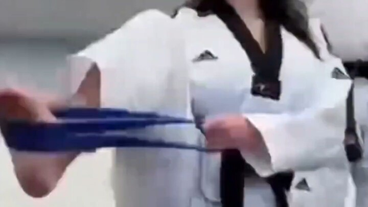 KARATE TRAINED TURNED INTO A DISASTER 😂