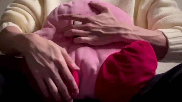 [Teacher Mett, the ultimate pants‑collecting machine] Those fingers, those veins, those muscles—girl