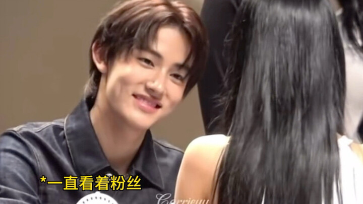 He Just Smiles Gently When He Doesn’t Want to Interact | A Shy, Easily Embarrassed Boy