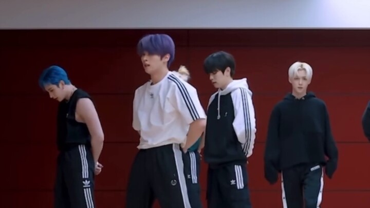 【Straykids/Lee Minho/Lee Nuo】Why is the dance called the dance?｜MANIAC practice room dance analysis
