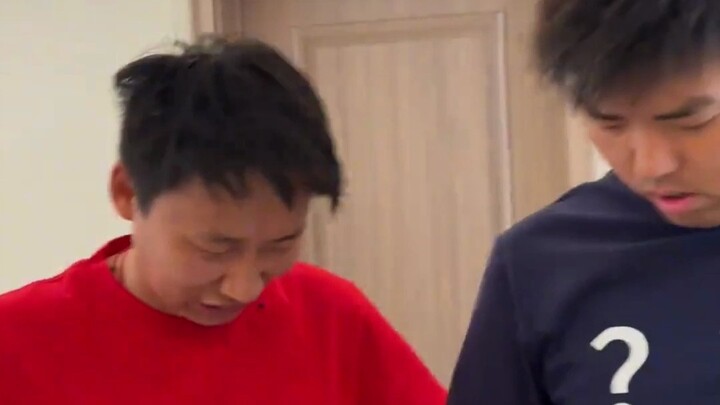 脚趾疼痛测试，室友口出狂言，过程相当打脸！