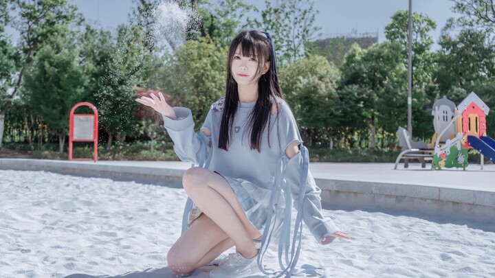 【Xian Yi】☁︎ I favor you☁︎ The human-shaped cat toy stick is fluttering in the wind!