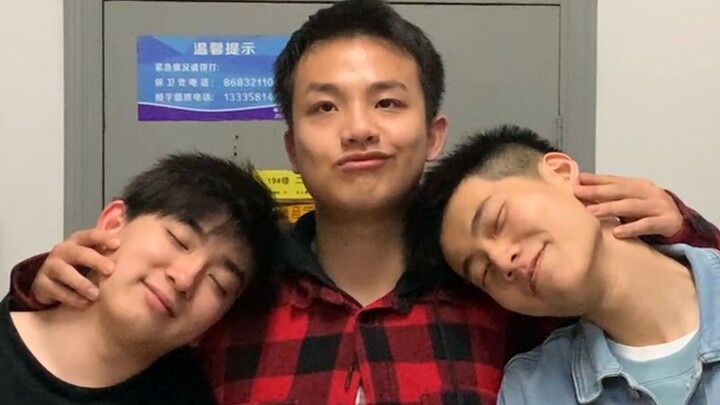 男 人 如 何 得 到 男 人