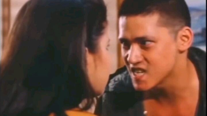 Nakita mong may kumomfort sa kanyang iba.