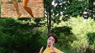 Bagaimana mungkin kamu tidak meniru katak yang lucu itu! Aku seperti katak di kolam terataimu ~ Vide