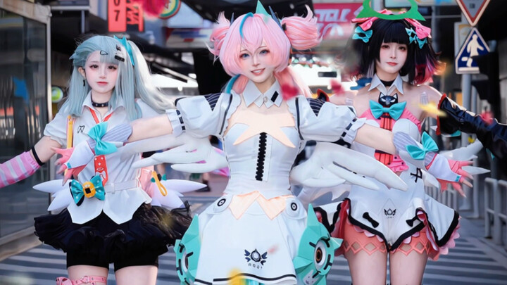 Episode kali ini hadir dengan panggung nyanyi dan tari yang dibawakan oleh Mewang Tiantian☆