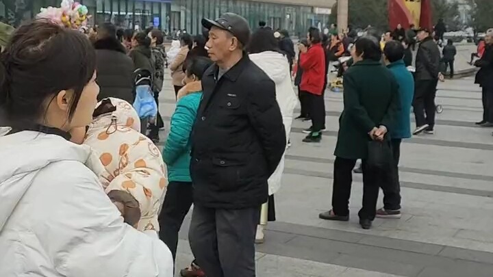 การเข้าสู่สังคมผู้สูงอายุได้เริ่มต้นขึ้นแล้ว