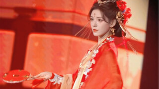 Upacara Gaya Nasional tahun ini luar biasa! Riasan merah Zhang Yuxi memukau! Amy juga manis! Ahhh, s