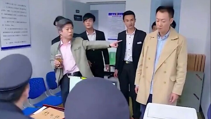 โบนัสสามปีถูกริบโดยไร้เหตุผล วิธีเรียกร้องค่าจ้างของหนุ่มคนนี้สุดยอดมาก!