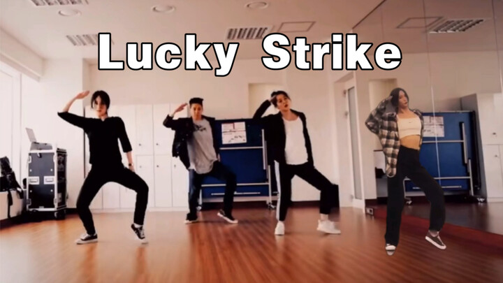 [Autumn Rain] ปรากฏว่ามีคนคนที่สี่ในห้องซ้อม Lucky Strike ของ Seulgi กำลังทำการคัฟเวอร์