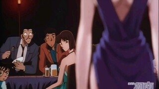 我也不想看啊，可是她衣服的确很不错也。