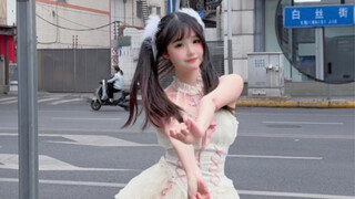 不是！还真有白丝街啊！？