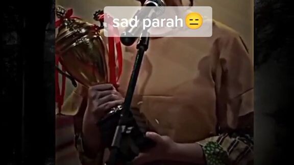 sedih banget😭😭