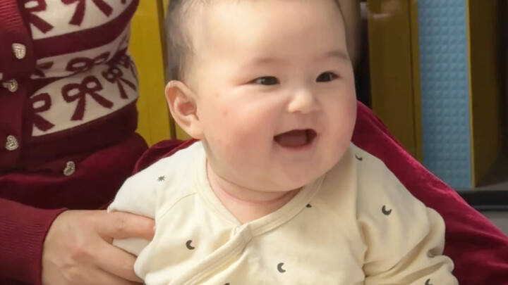 حبيبي، أنتِ شو مييانغ عطرة وناعمة وبيضاء ونضرة!