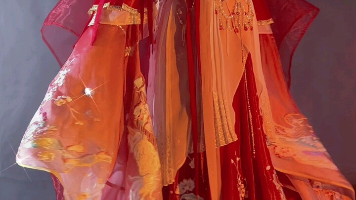 173 นิ้ว กลับมีน้ำหนักแค่ 100 ชั่งเอง! ใส่แล้วดันพอดีซะงั้น?