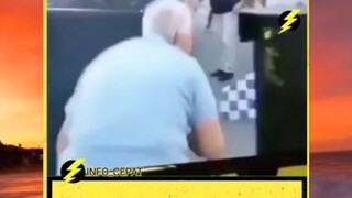 umurnya hanyalah angka. lihat betapa hebatnya kakek berusia 90 tahun ini