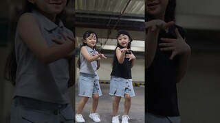 JOGET VIRAL MAHA MAHA | TIKTOK VIRAL #funny #jogetviral #twins #dancevideo #shorts