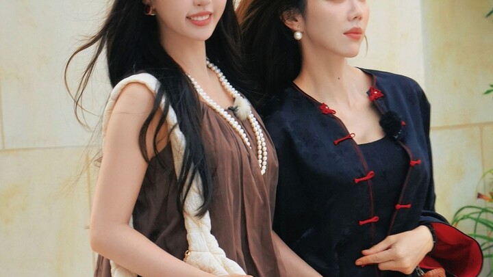 أنا مغروق في الحلاوة! ما كنت أتوقع أن أشوف بينهما كي بي شقيقة-كلب!