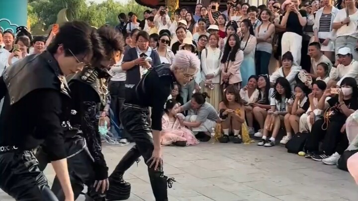 A guy’s shoes broke while he was dancing, and his height seemed to switch back and forth between 1.8