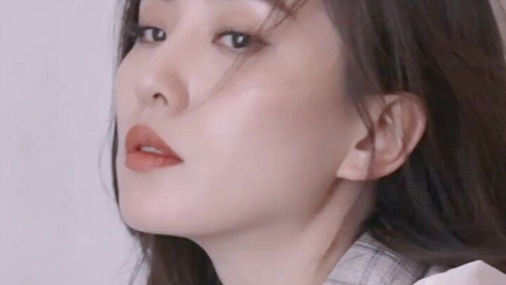 It's numb. She never participates in variety shows and disappears after the show. I can only watch t