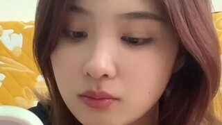 我在外面都不敢点带汤的饭全民抖包袱内容过于真实闺蜜人间真实搞笑。