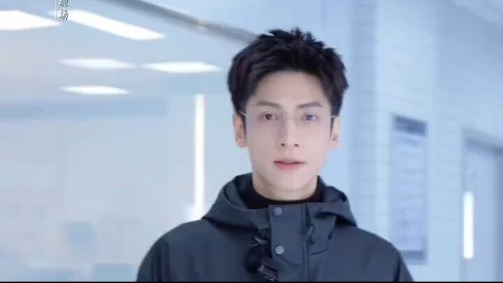 Luo Yunxi as Qi Si Zhe [The Truth Within คลายปมปริศนาคดีพิศวง ]