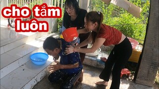 Một Mũi Tên Trúng Hai Con Chim Và Cái Kết Tắm Mát Giữa Trưa